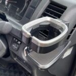 【快適化】HIACE専用ドリンクホルダー、まるで純正品?